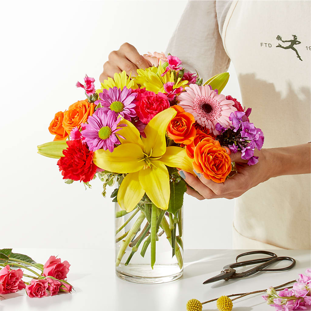 Cue the Confetti - A Florist Original – SOUTHERN BELLE'S FLORIST, Easley SC
