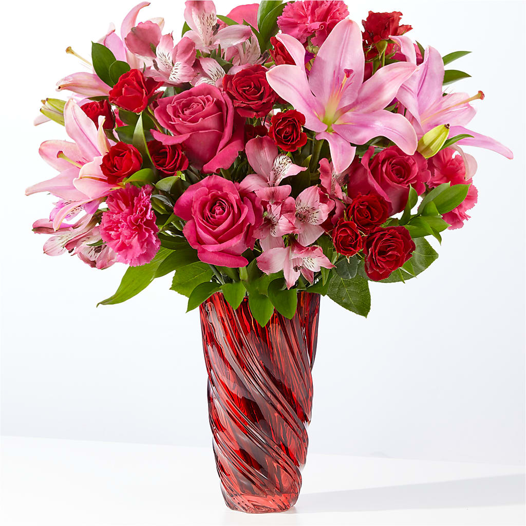 In Love Bouquet with Luxe Swirl Vase – SOUTHERN BELLE'S FLORIST, Easley SC