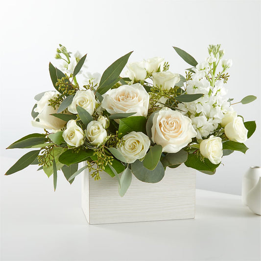 Fresh Linen Box Bouquet – SOUTHERN BELLE'S FLORIST, Easley SC