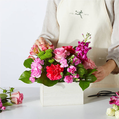 Sweetberry Box – A Florist Original – SOUTHERN BELLE'S FLORIST, Easley SC