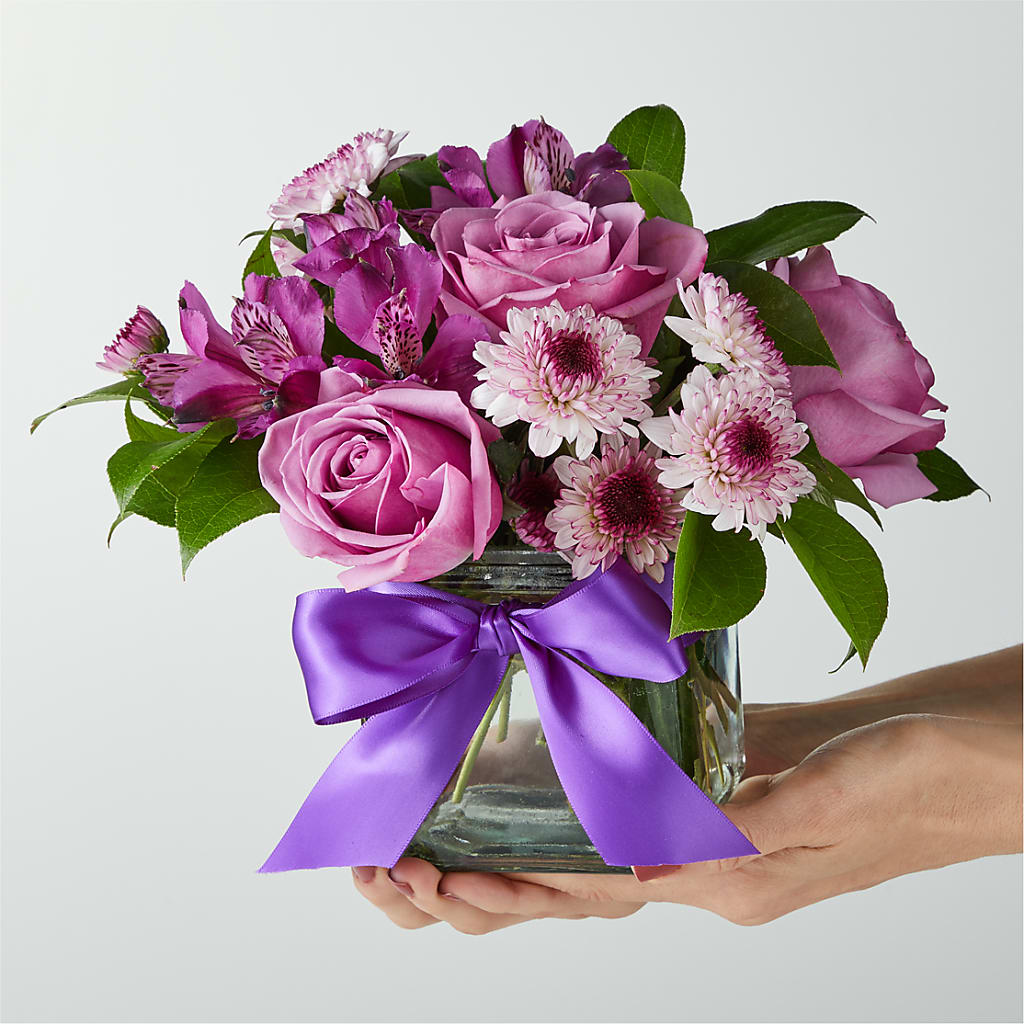 Sugarplum Bouquet – SOUTHERN BELLE'S FLORIST, Easley SC