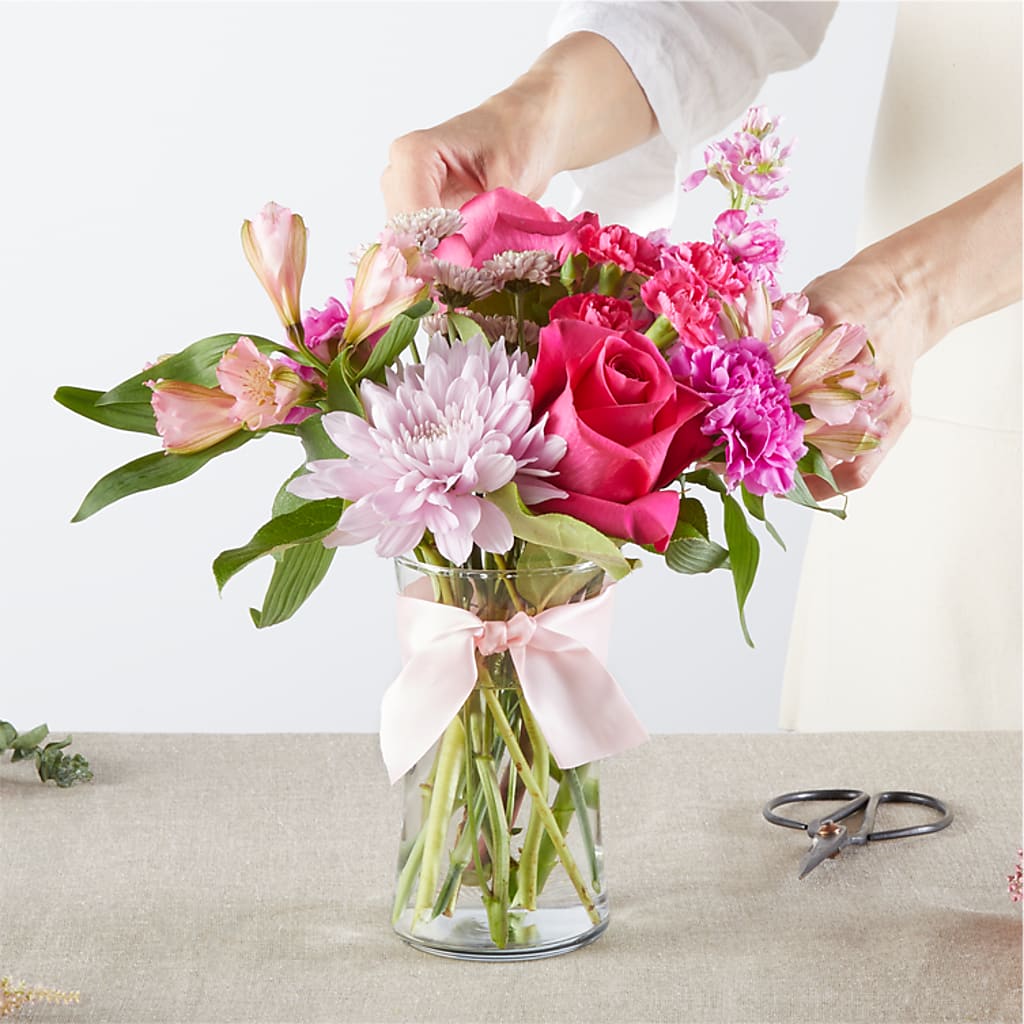 Pink Ribbon - A Florist Original – SOUTHERN BELLE'S FLORIST, Easley SC