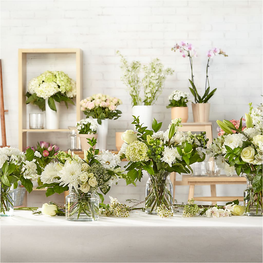 Classic Ivory – A Florist Original – SOUTHERN BELLE'S FLORIST, Easley SC