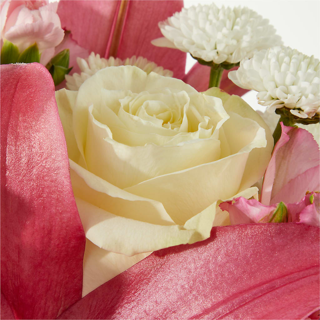 Piece of Cake Bouquet – SOUTHERN BELLE'S FLORIST, Easley SC